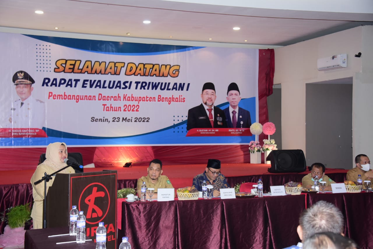 Buka Rapat Evaluasi, Kasmarni Tanyakan Capaian Pembangunan Daerah Kepada PD dan Camat Bengkalis